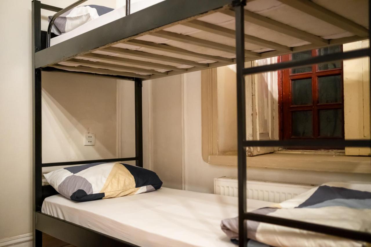 Flora Music & Art Hostel Baku Ngoại thất bức ảnh