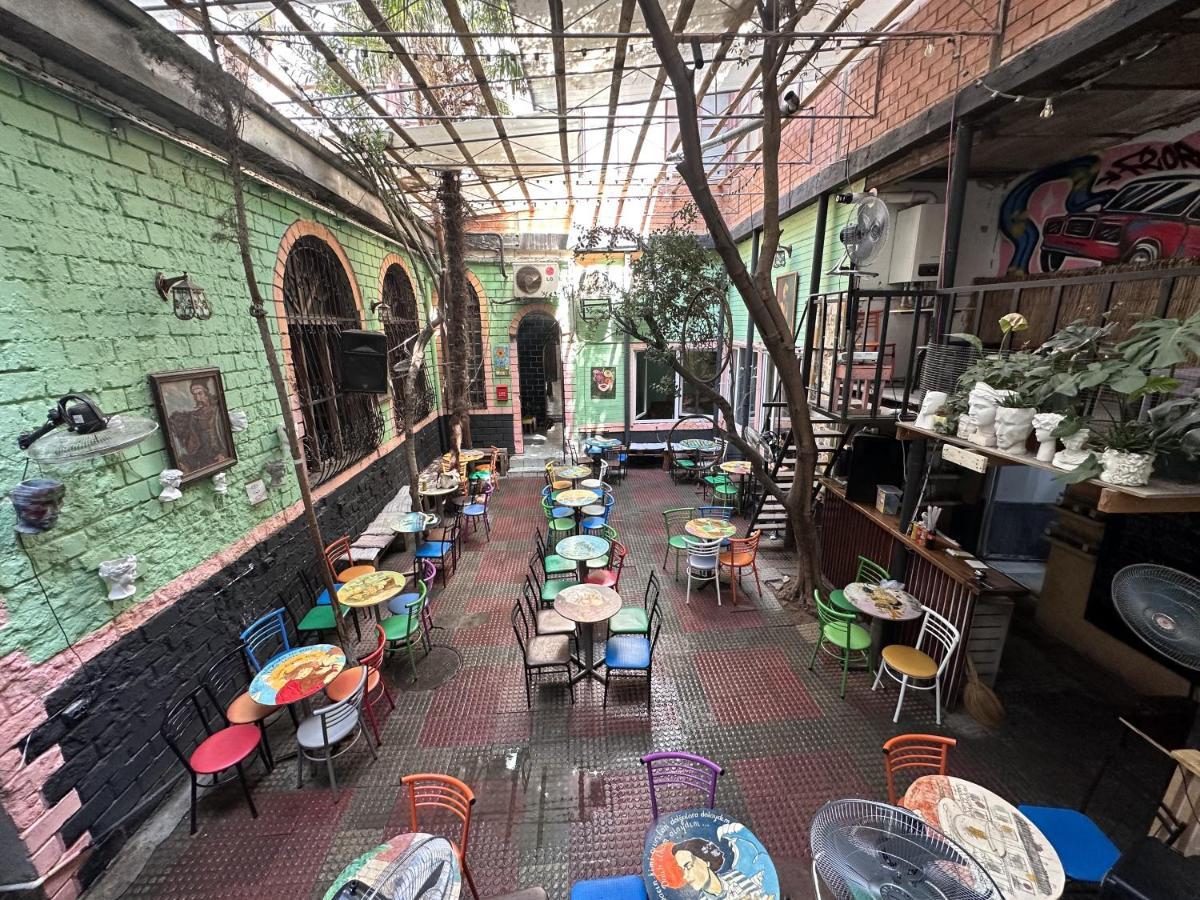 Flora Music & Art Hostel Baku Ngoại thất bức ảnh