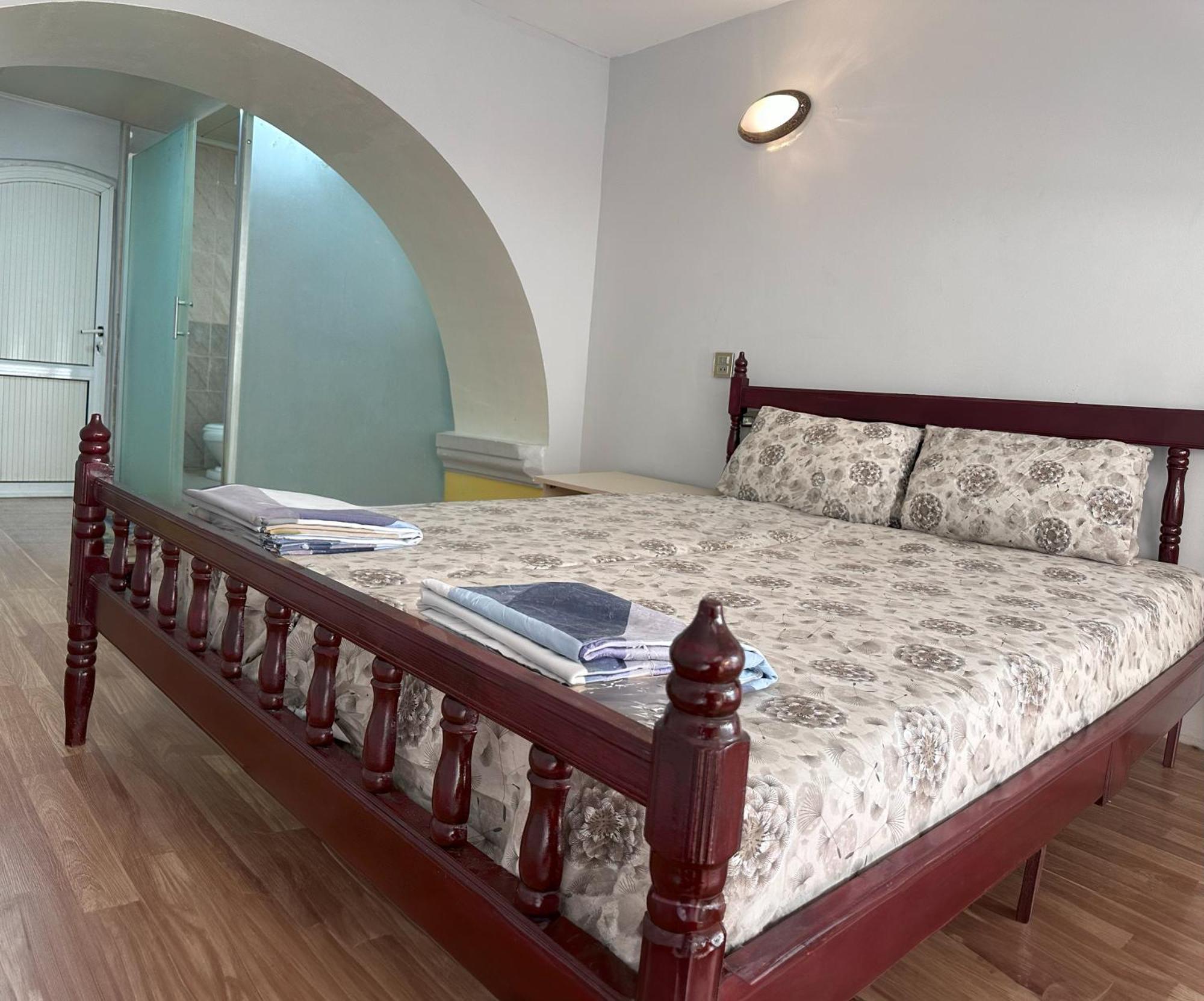 Flora Music & Art Hostel Baku Ngoại thất bức ảnh