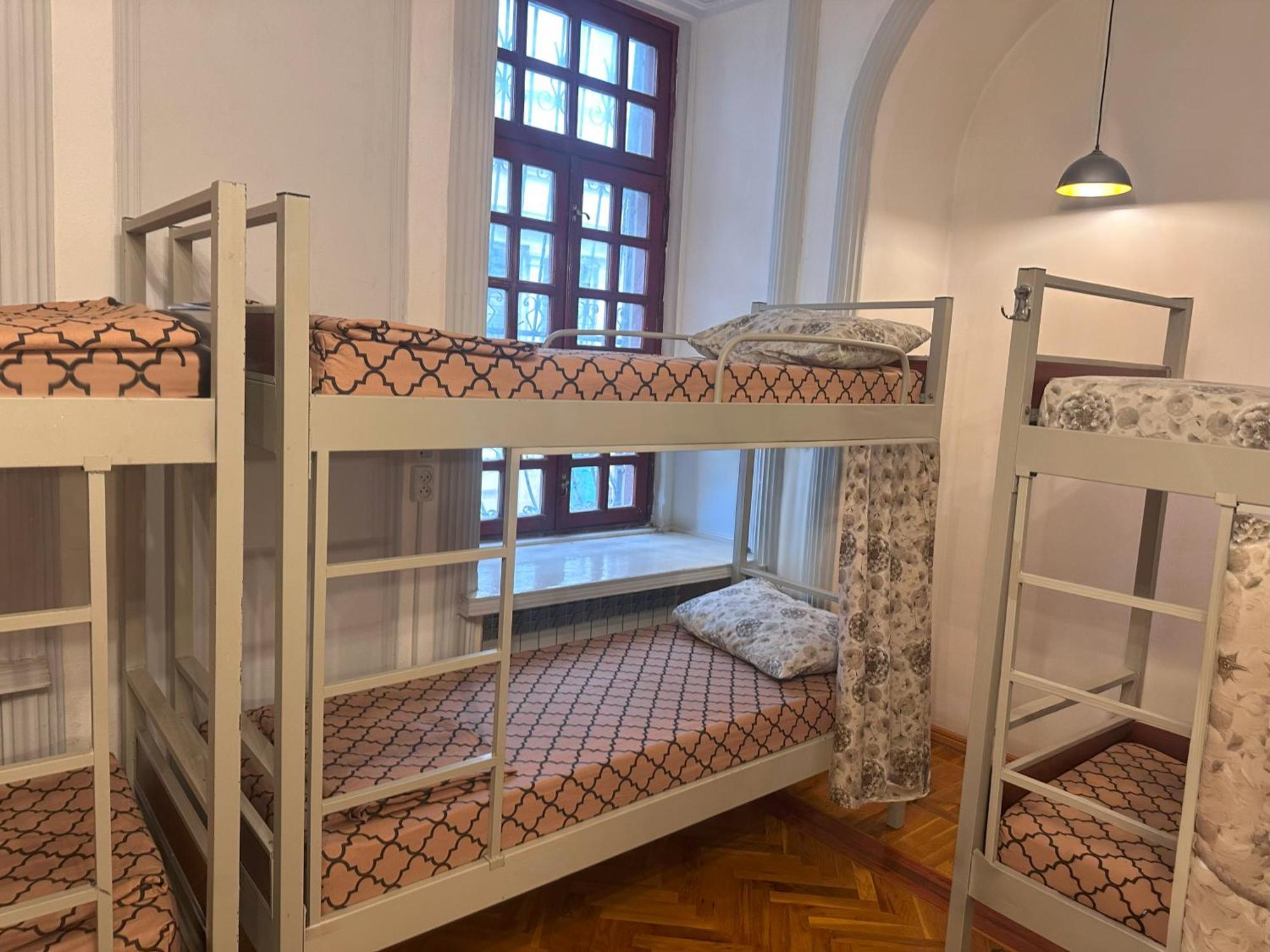 Flora Music & Art Hostel Baku Ngoại thất bức ảnh
